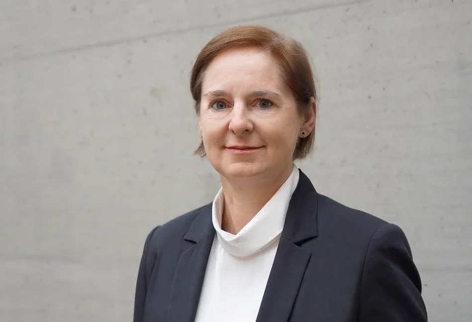 Regine kadgien groß